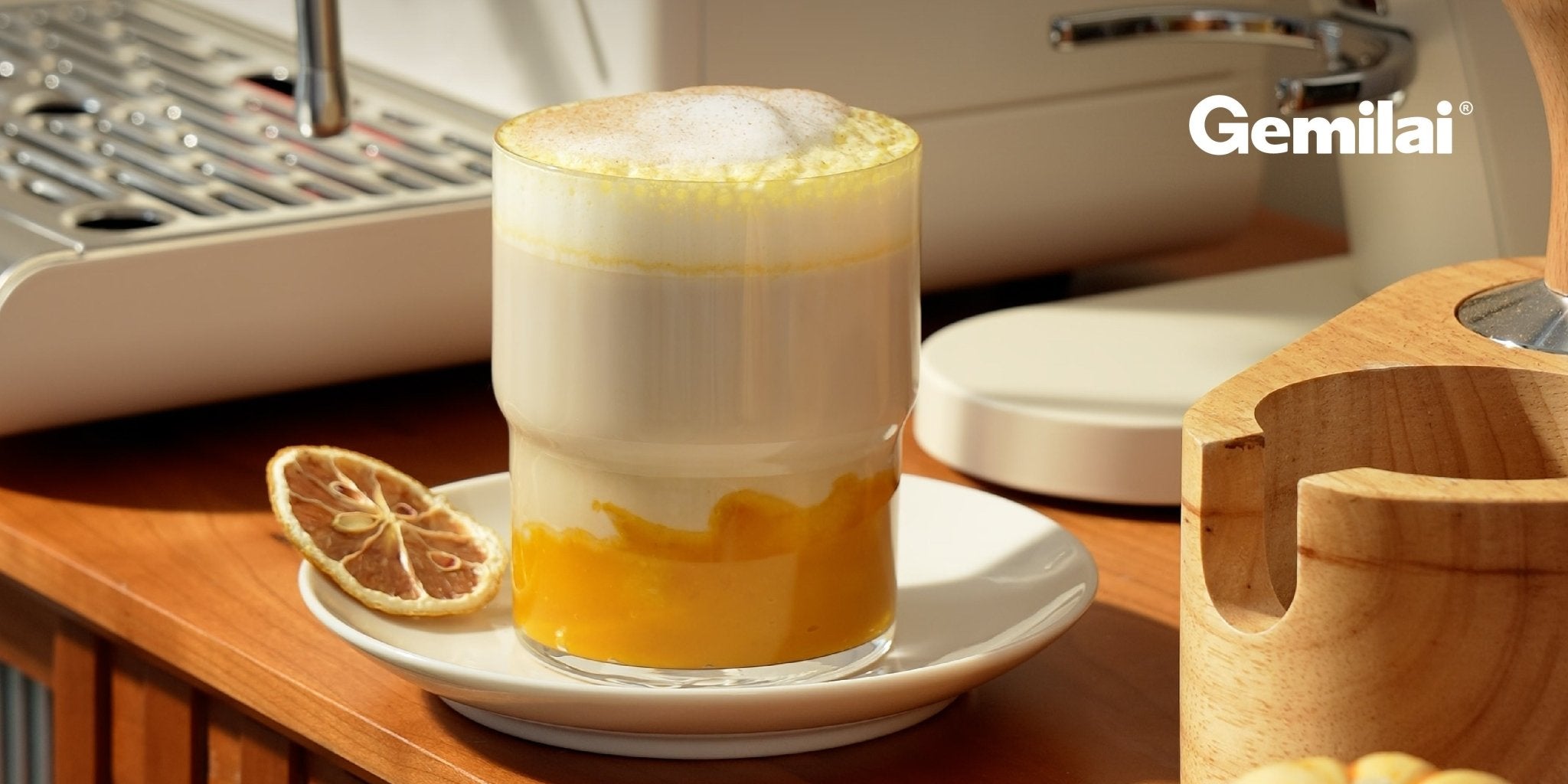 Pumpkin Oat Latte: Cozy, Creamy, and Comfortingly Spiced - Gemilai